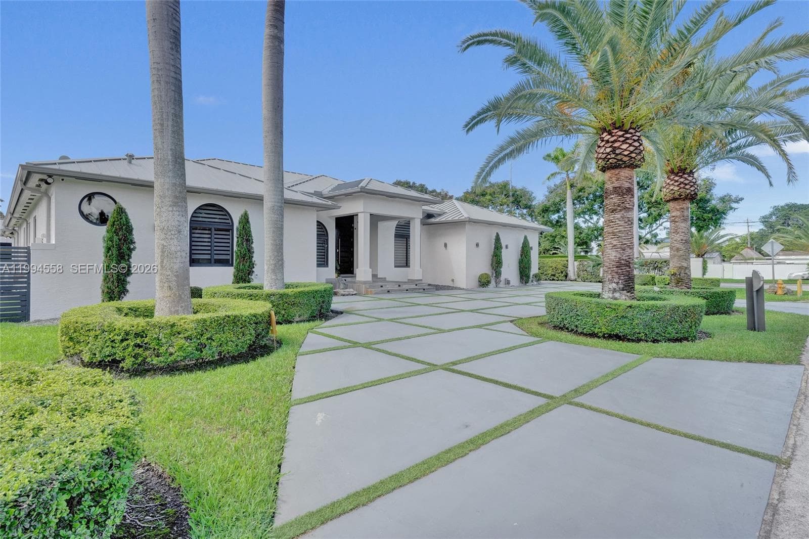 2600 SW 128th Ct, Miami, FL 33175 photo 3