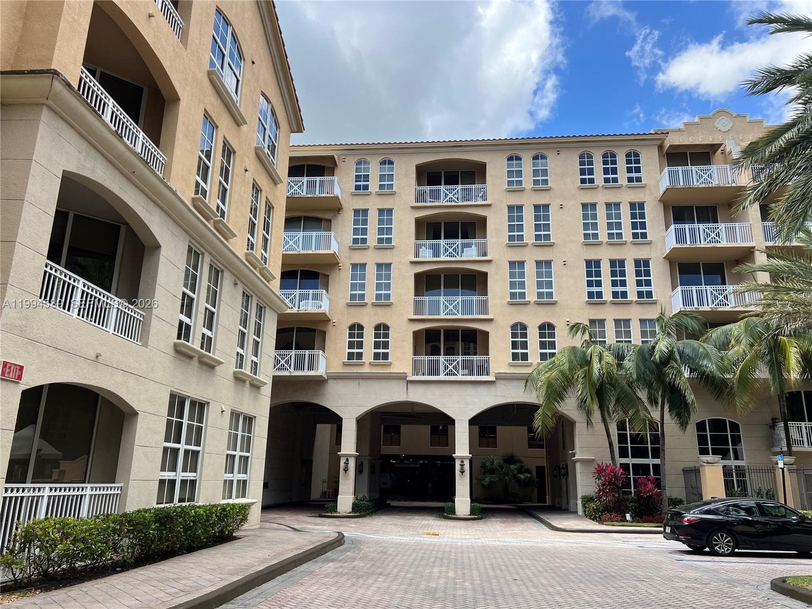 3001 NE 185th St # 122, Aventura, FL 33180 photo 3