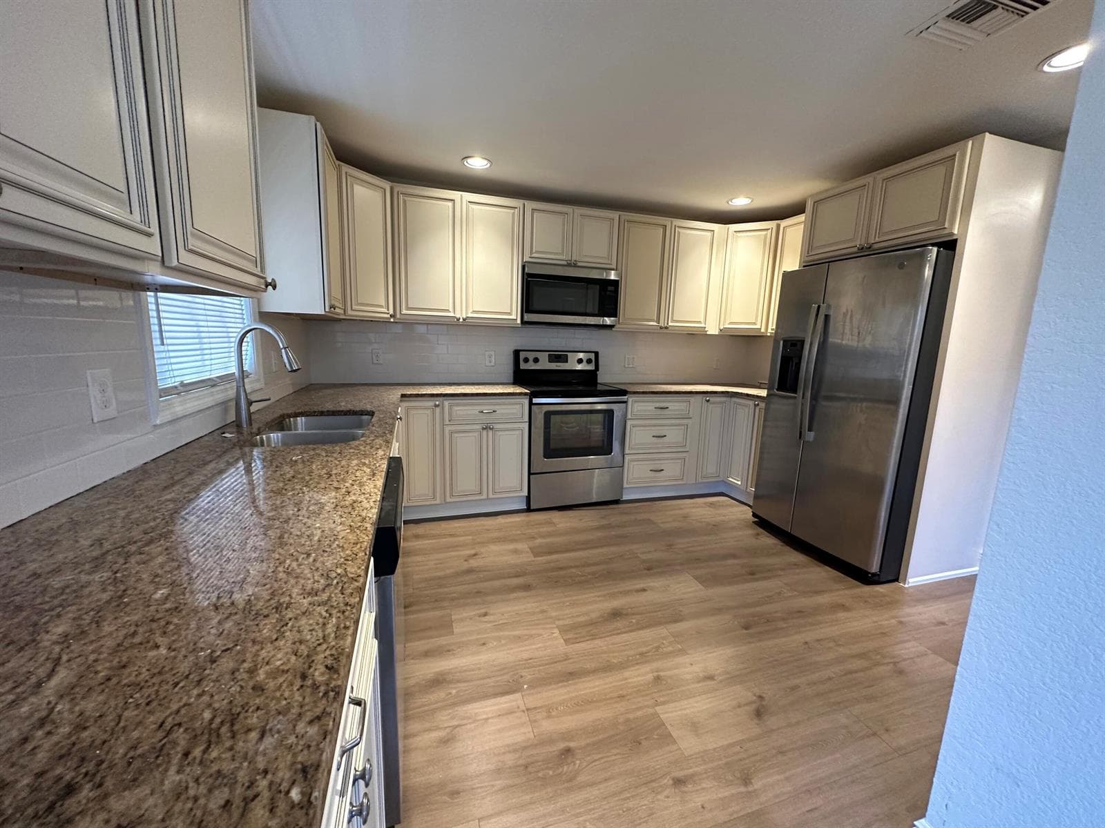 340 Walton Boulevard, West Palm Beach, FL 33405 photo 2