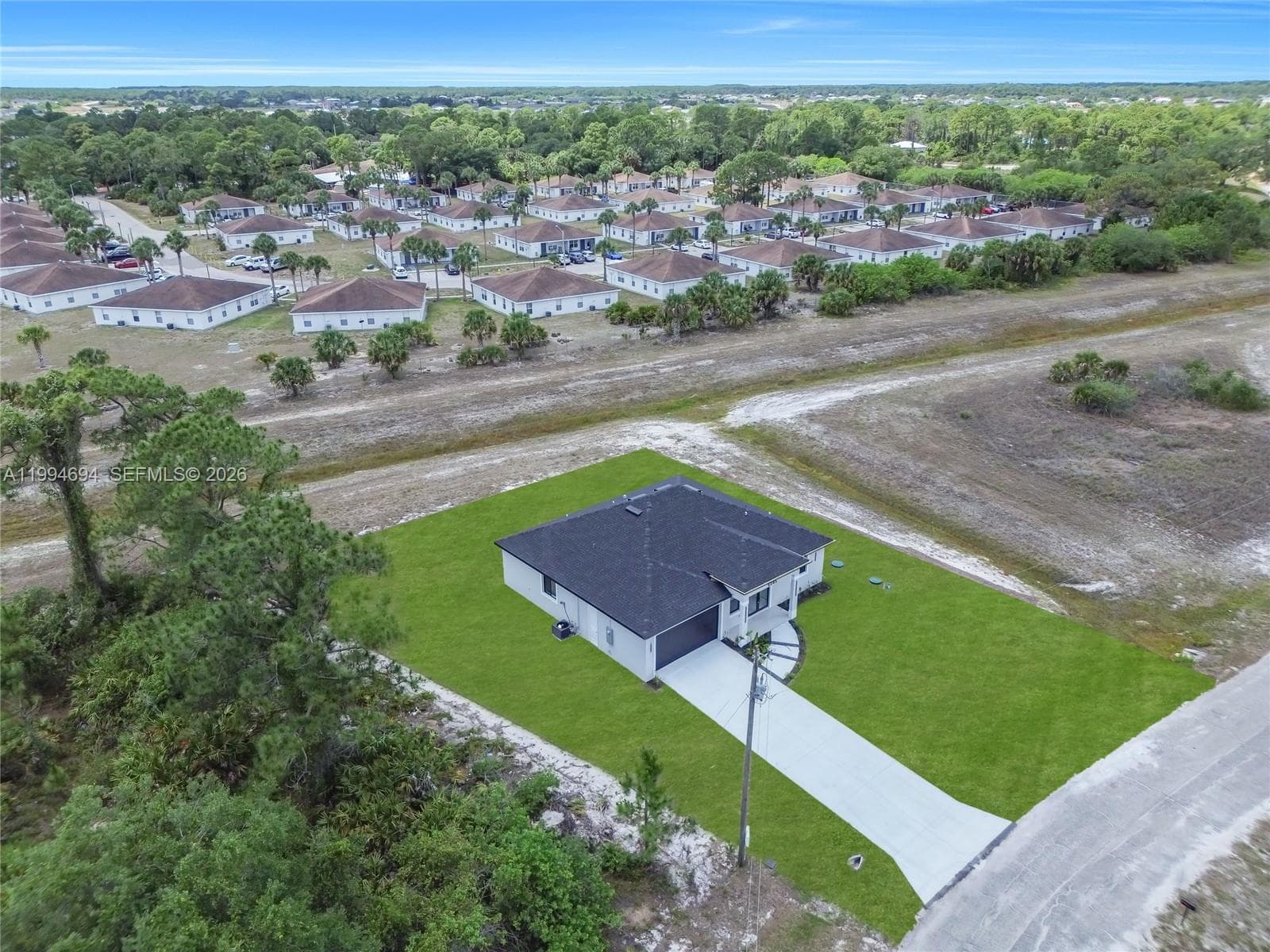 6045 Kumquat Cir, La Belle, FL 33935 photo 5