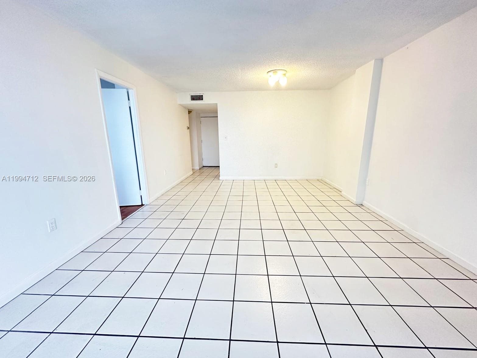 15600 NW 7th Ave # 606, Miami, FL 33169 photo 2