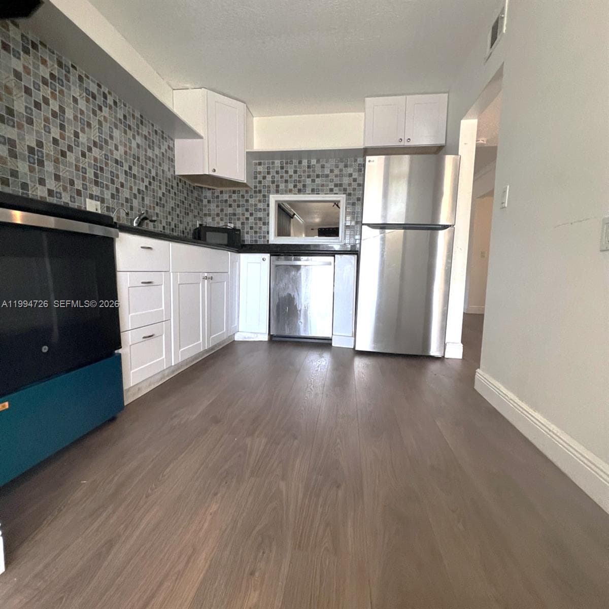 109 SW 1st Ave, Hallandale Beach, FL 33009 photo 3