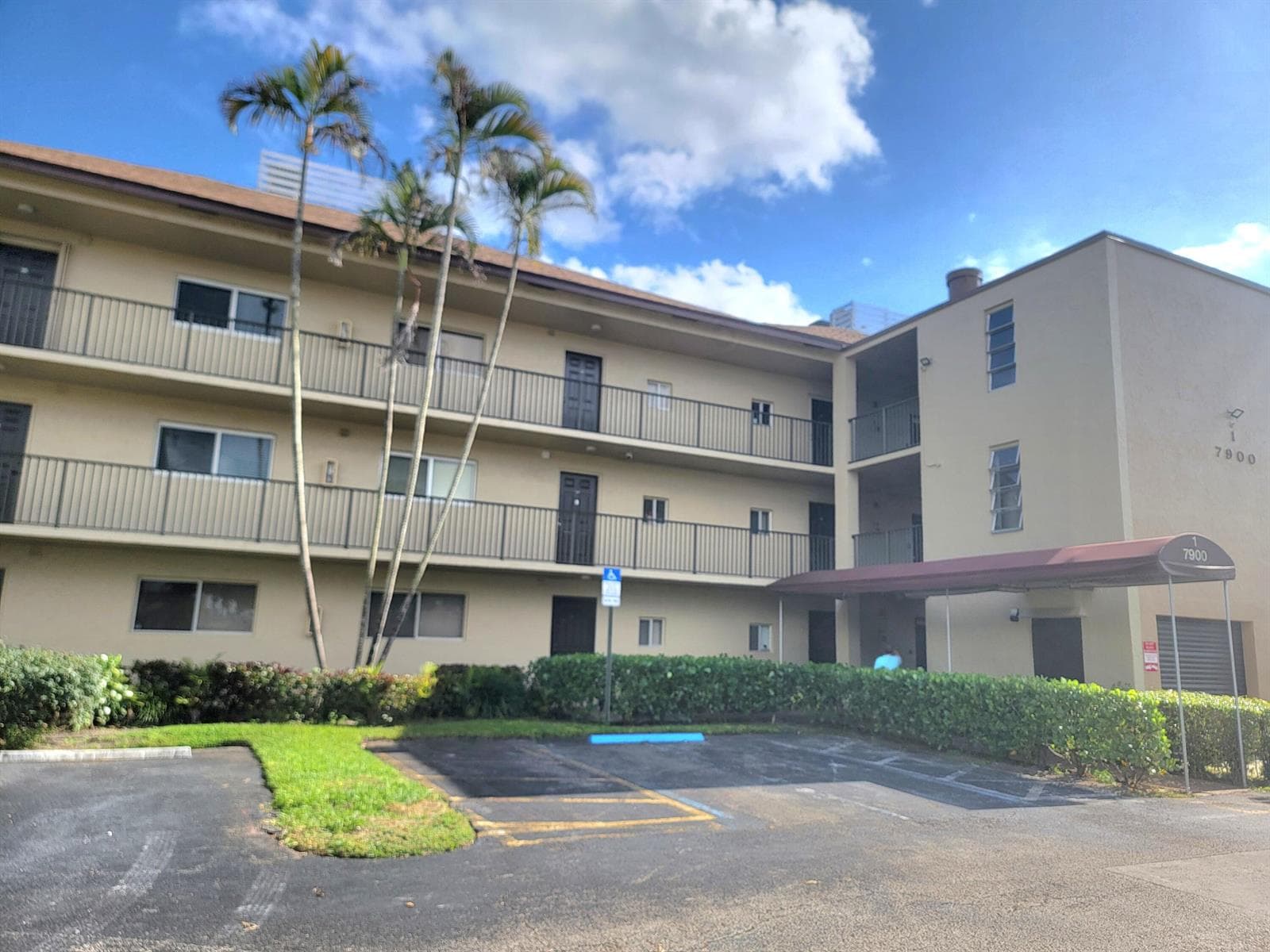 7900 NW 50th Street # #304, Lauderhill, FL 33351 photo 2
