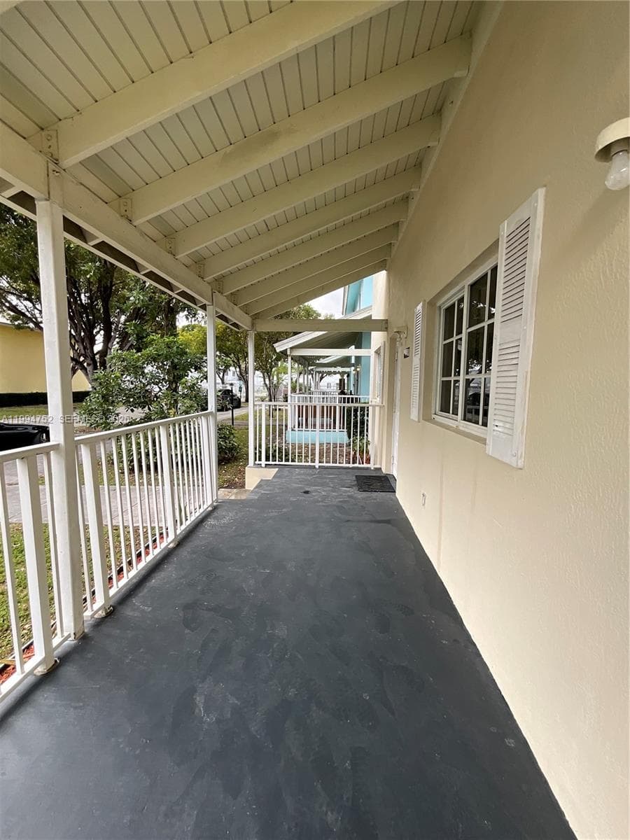 435 NW 19th Ln # 19, Miami, FL 33136 photo 3
