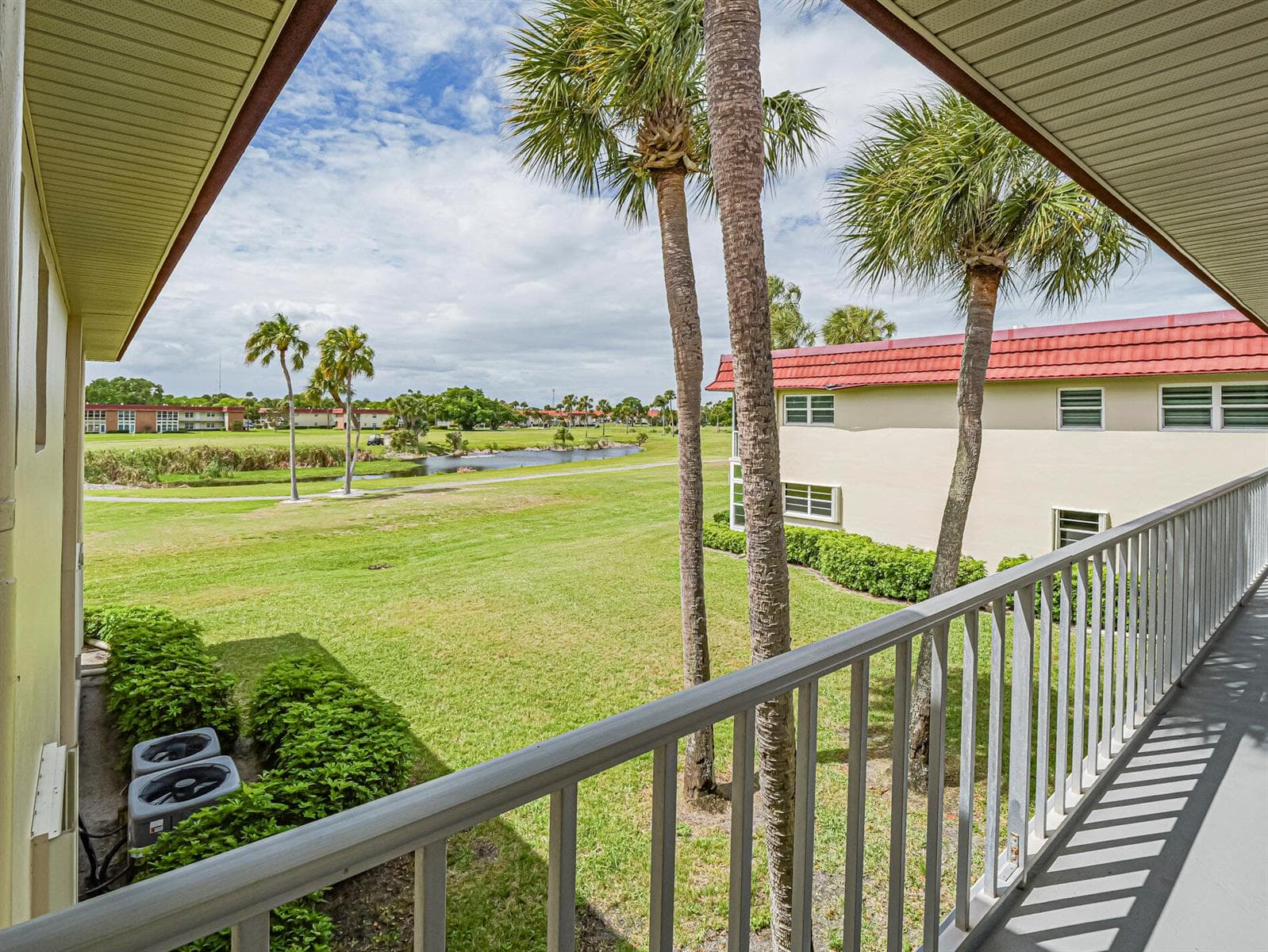 27 Pine Arbor Lane # 205, Vero Beach, FL 32962 photo 3