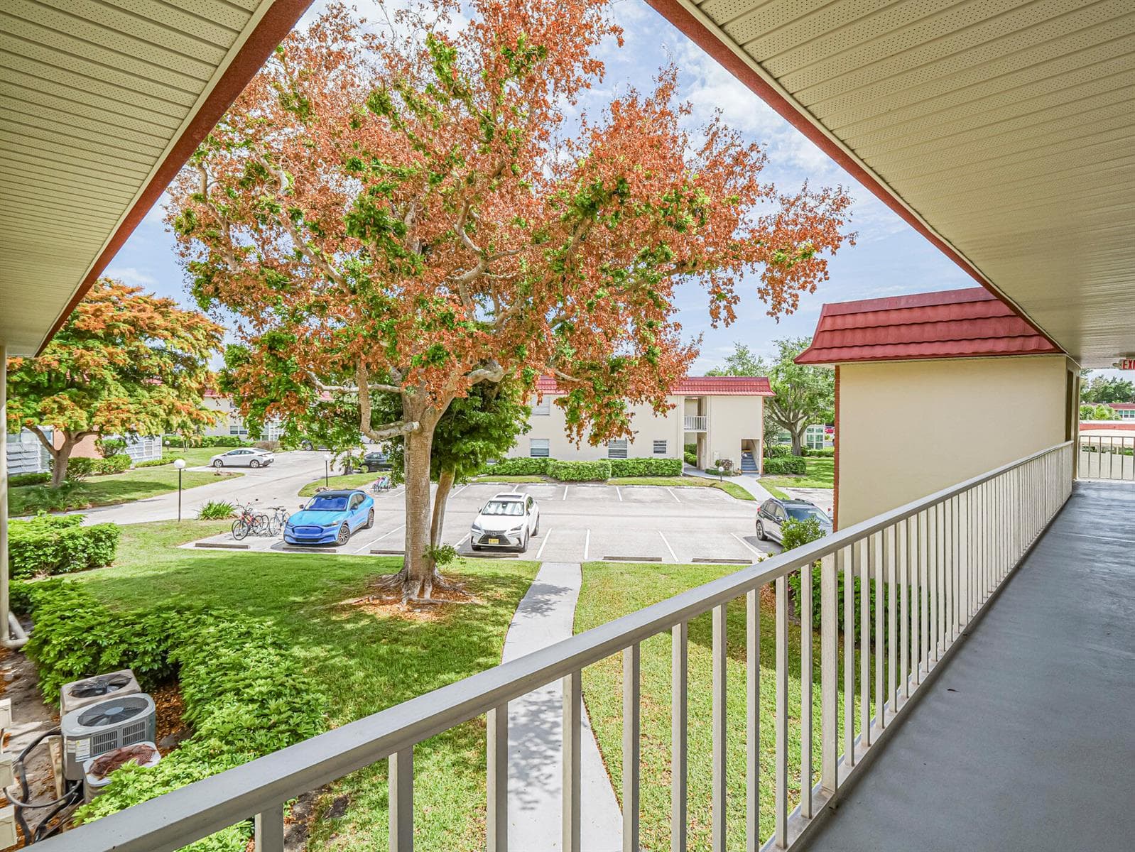 27 Pine Arbor Lane # 205, Vero Beach, FL 32962 photo 4