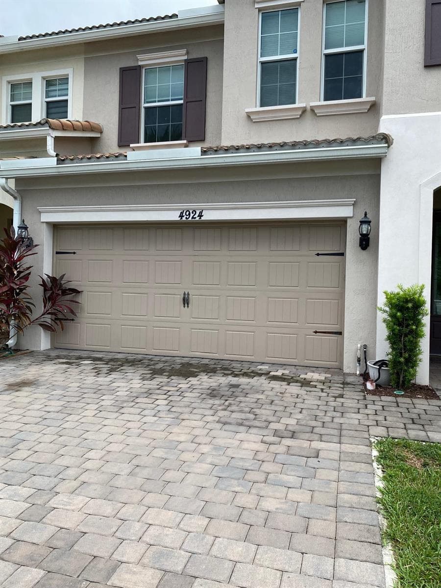 4924 Greenway Drive, Hollywood, FL 33021 photo 3