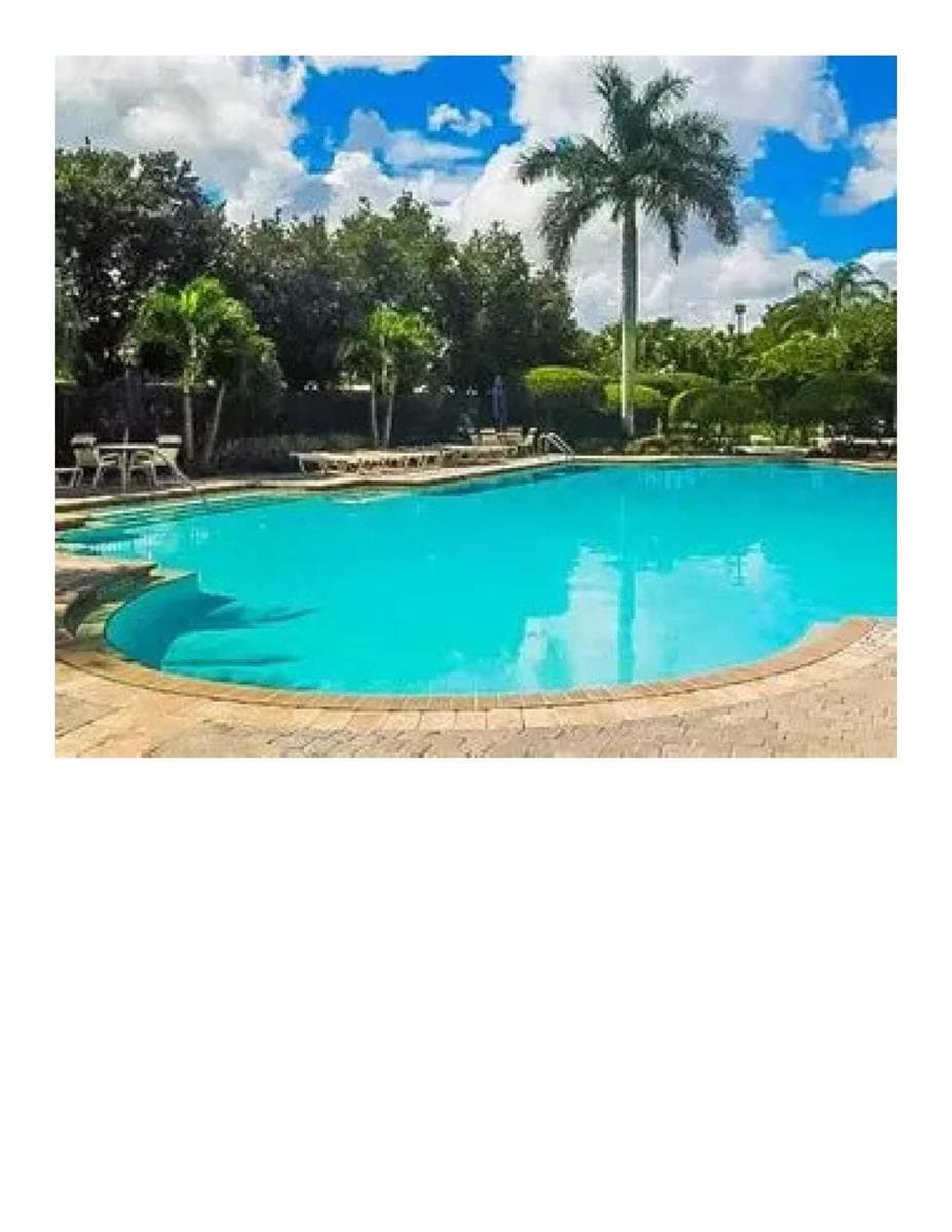 112 Lancaster Way, Royal Palm Beach, FL 33414 photo 2