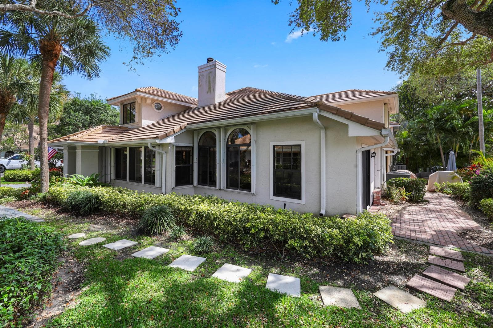 461 Coral Cove Drive, Juno Beach, FL 33408 photo 3