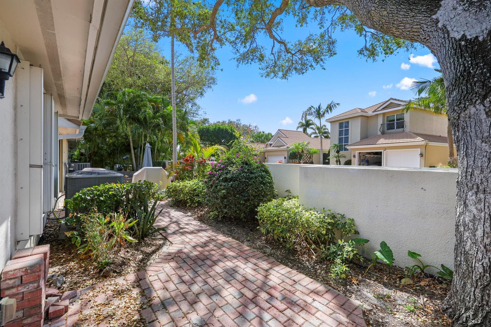 461 Coral Cove Drive, Juno Beach, FL 33408 photo 4