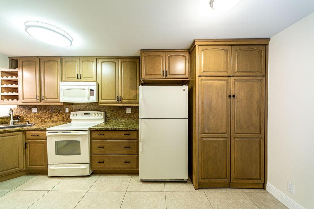 6 Royal Palm Way # 102, Boca Raton, FL 33432 photo 4