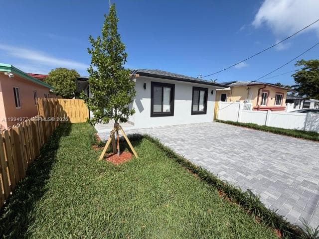644 NW 6th Ct, Hallandale Beach, FL 33009 photo 2