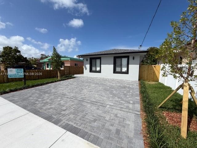 644 NW 6th Ct, Hallandale Beach, FL 33009 photo 3