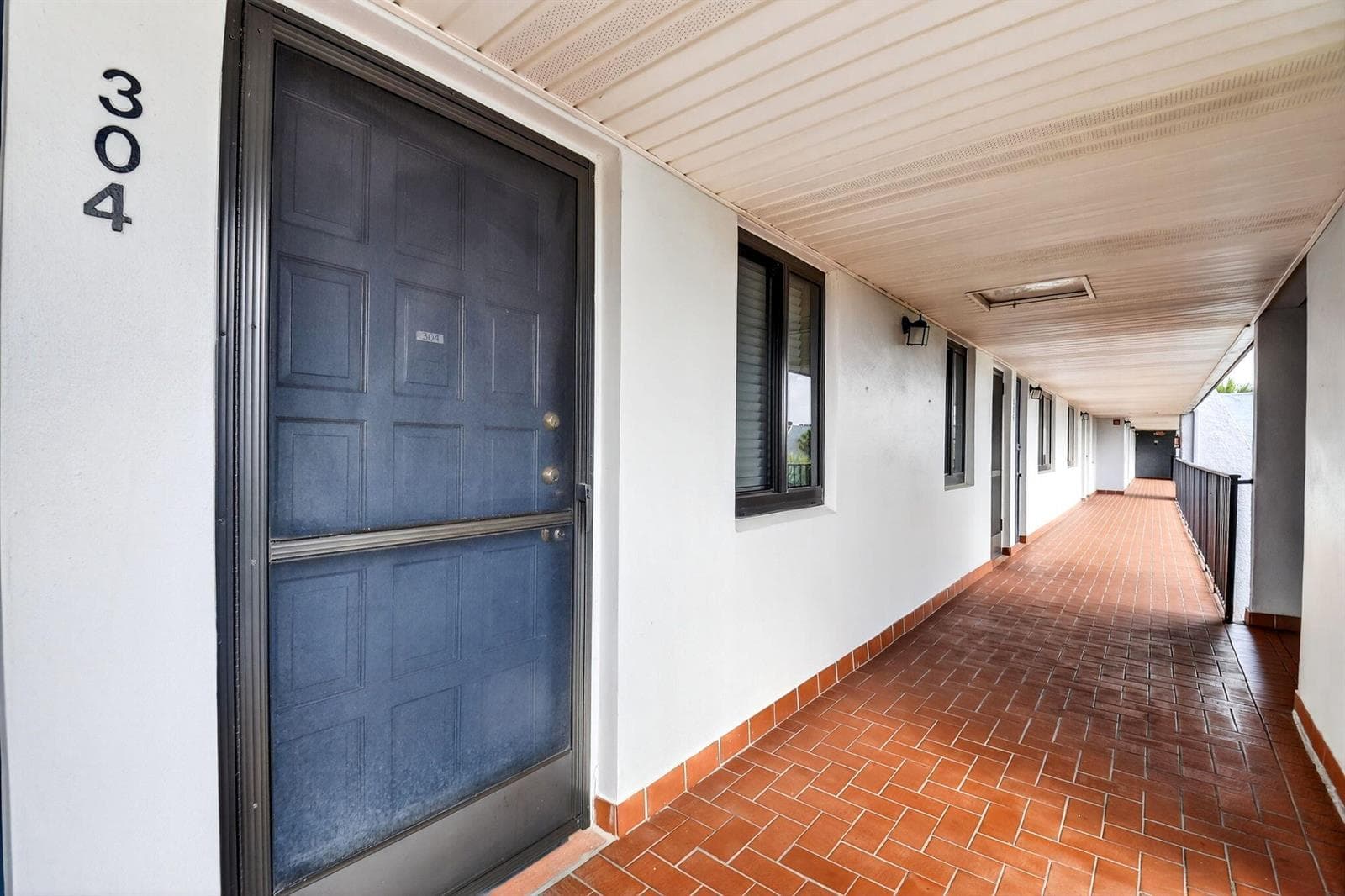4248 Deste Court # 304, Lake Worth, FL 33467 photo 3