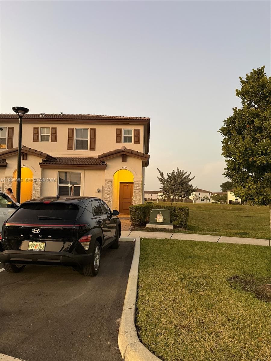 2371 NW 122nd Ter, Miami, FL 33167 photo 2