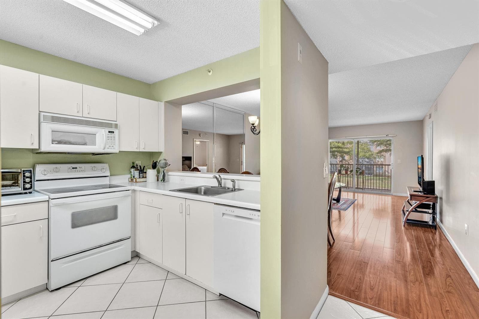 9537 Weldon Circle # I213, Tamarac, FL 33321 photo 2