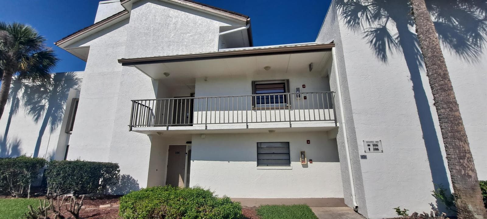 3500 Twin Lakes Terrace # 206, Fort Pierce, FL 34951 photo 4