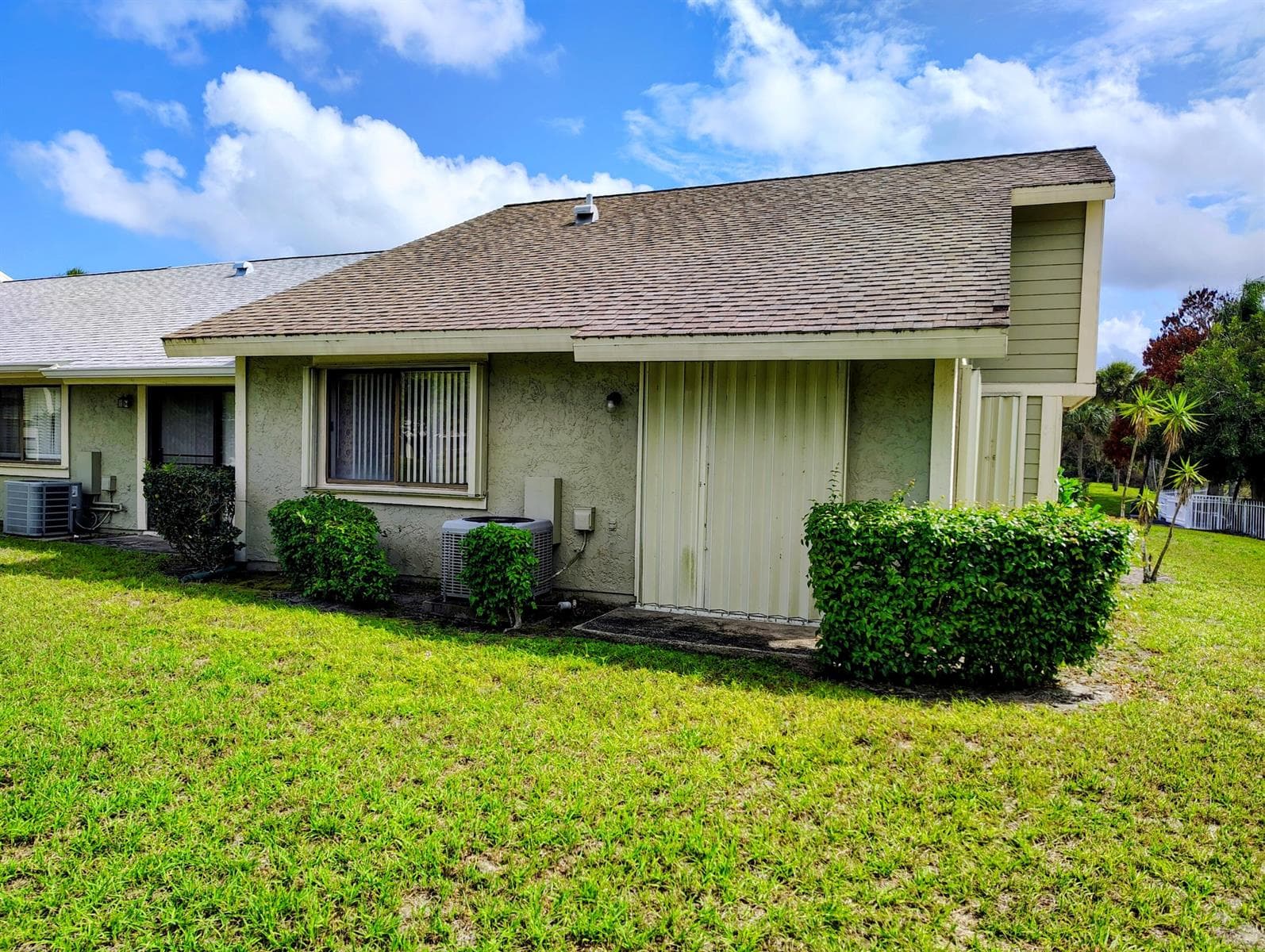 1501 SE Dewberry Court, Port St. Lucie, FL 34952 photo 2