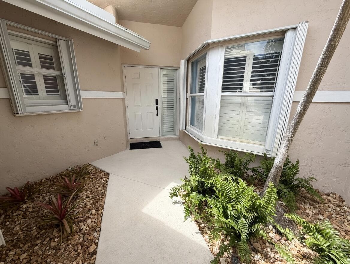 2424 SW Foxpoint Trail, Palm City, FL 34990 photo 4