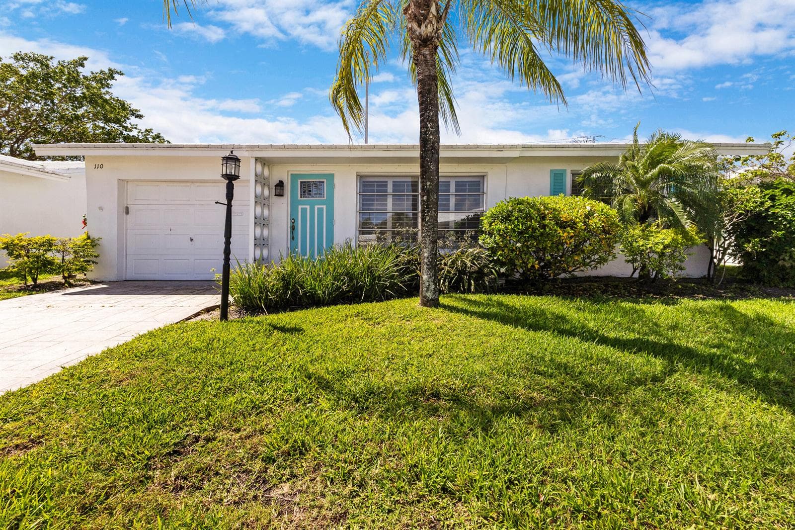 110 NW 24th Court, Pompano Beach, FL 33064 photo 2