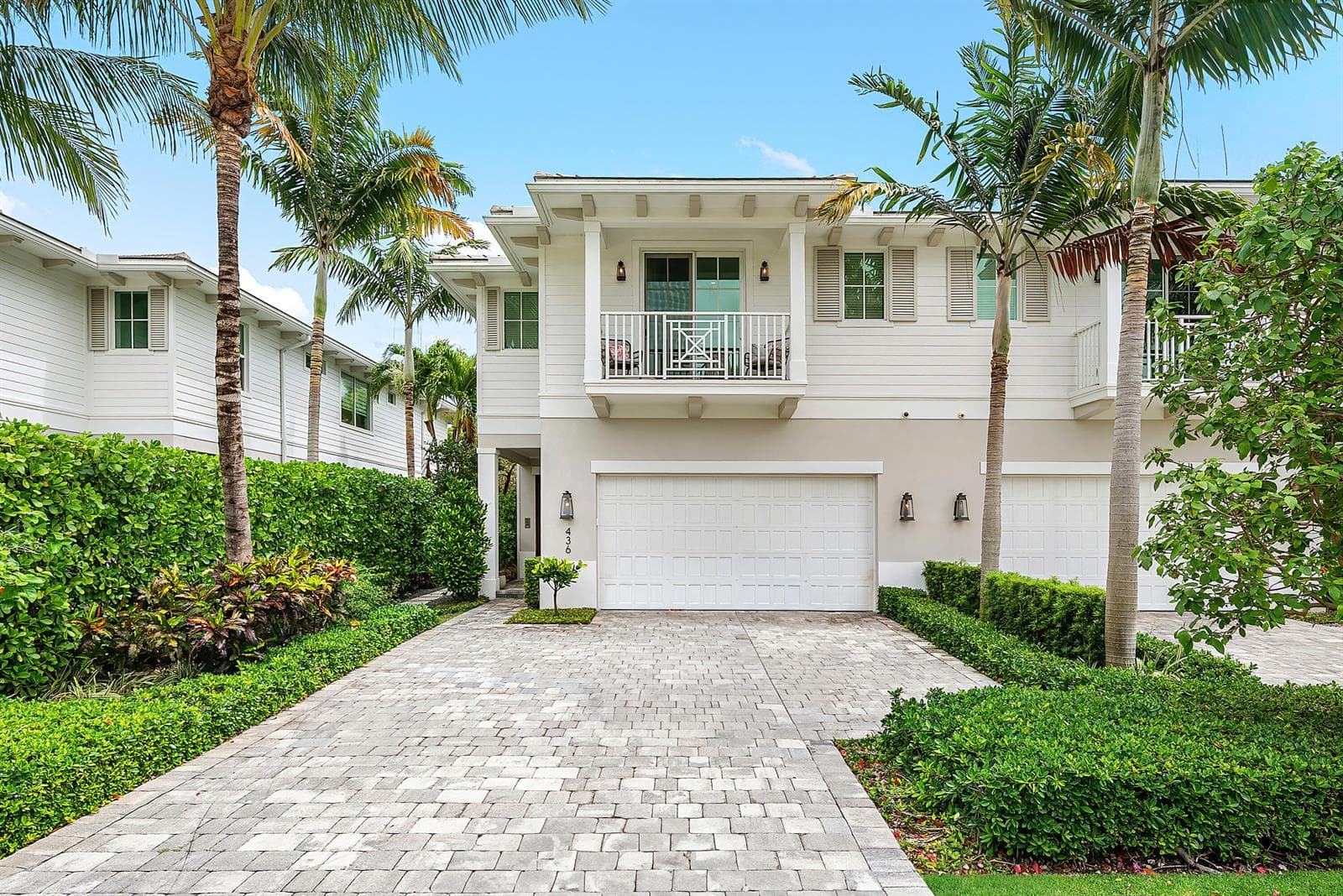 436 NE Wavecrest Way, Boca Raton, FL 33432 photo 2