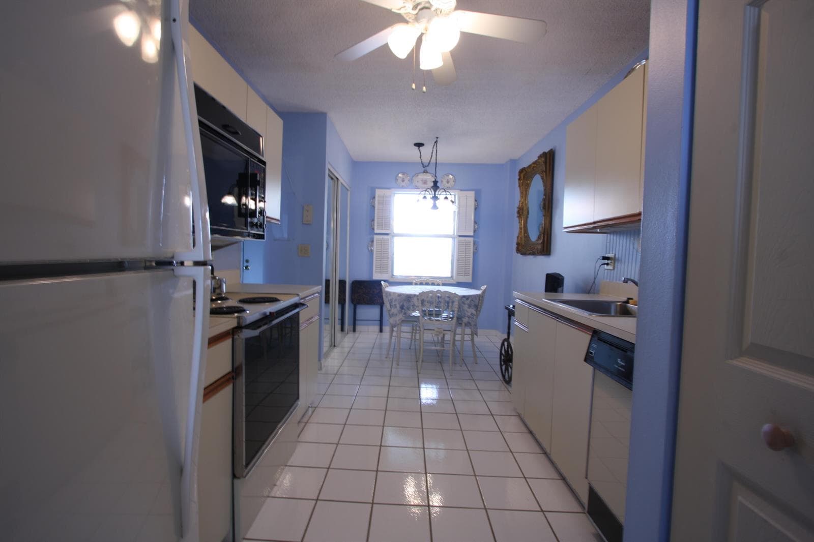 6768 N 10th Avenue N # 303, Lake Worth, FL 33467 photo 2