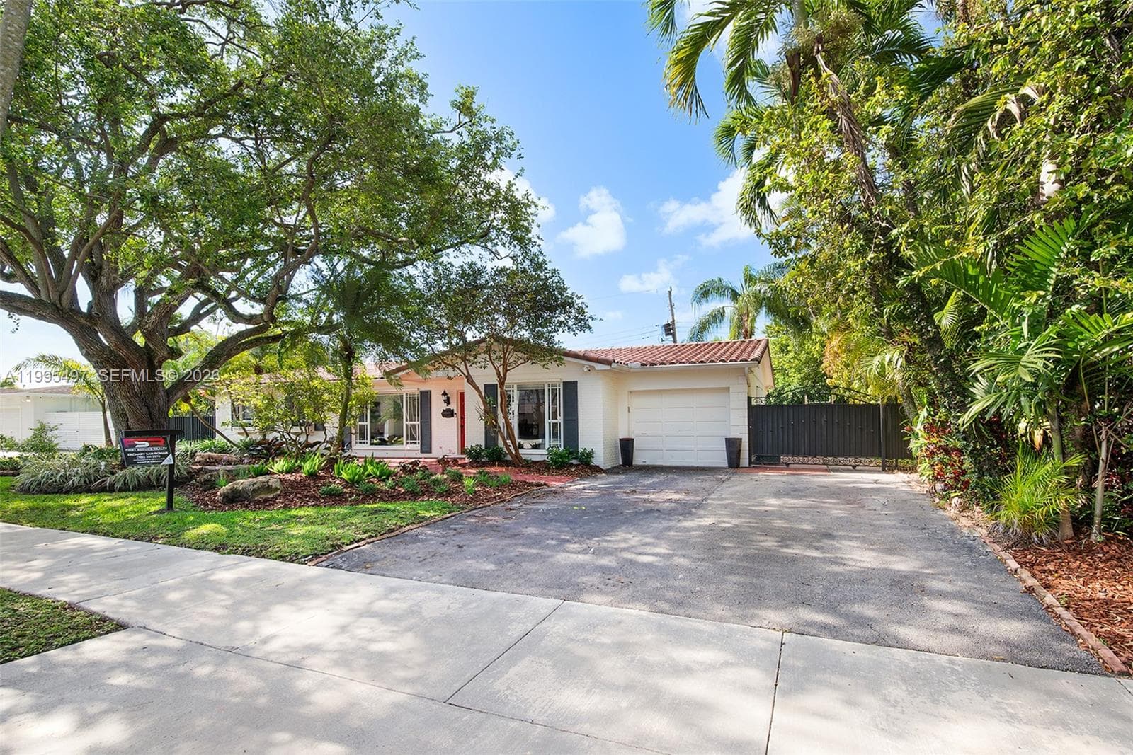 9370 SW 82nd St, Miami, FL 33173 photo 3