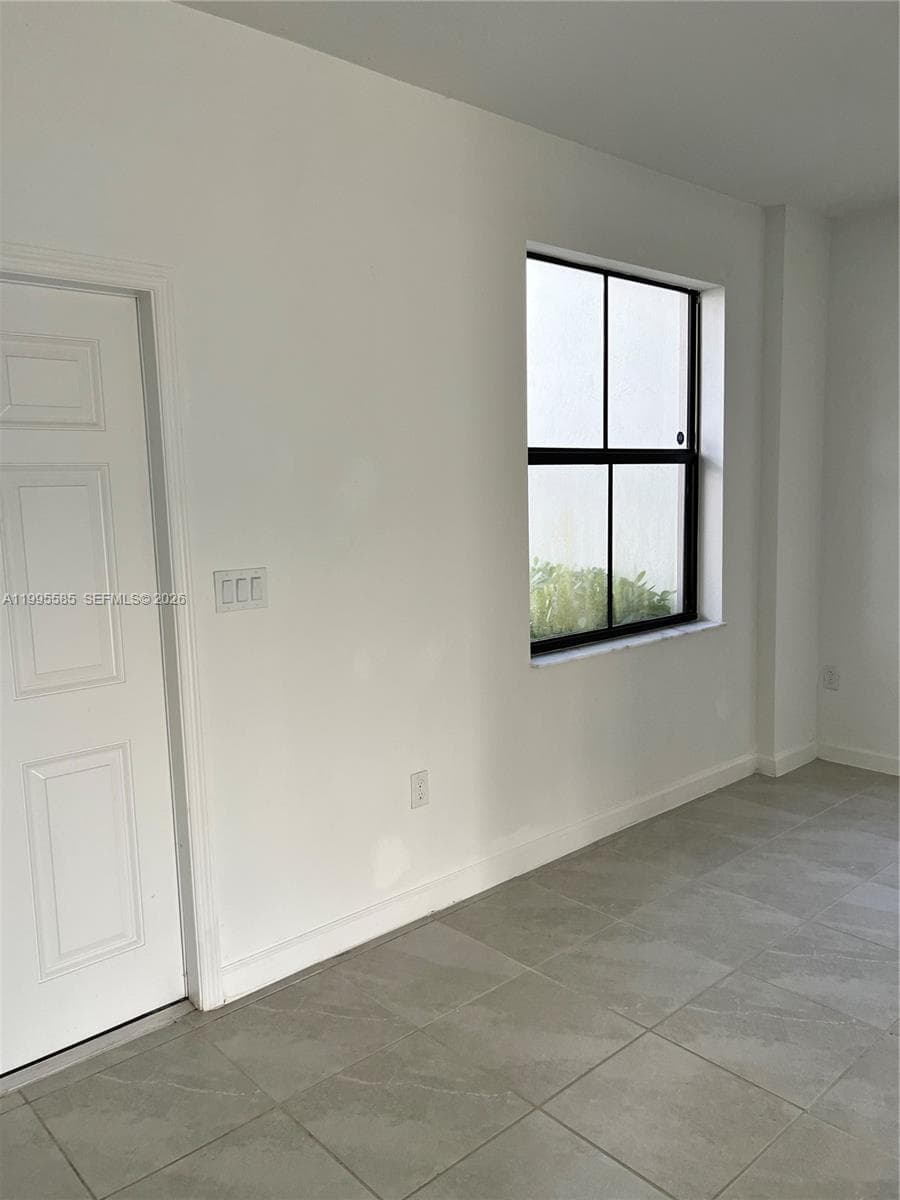 10030 SW 228th Ter, Miami, FL 33190 photo 2