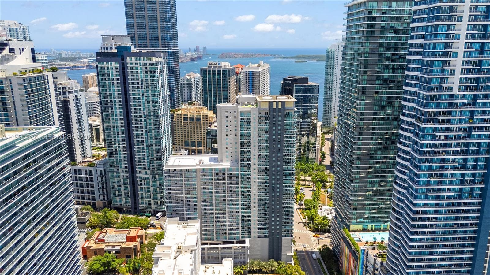 1250 S Miami Ave # 3506, Miami, FL 33130 photo 4