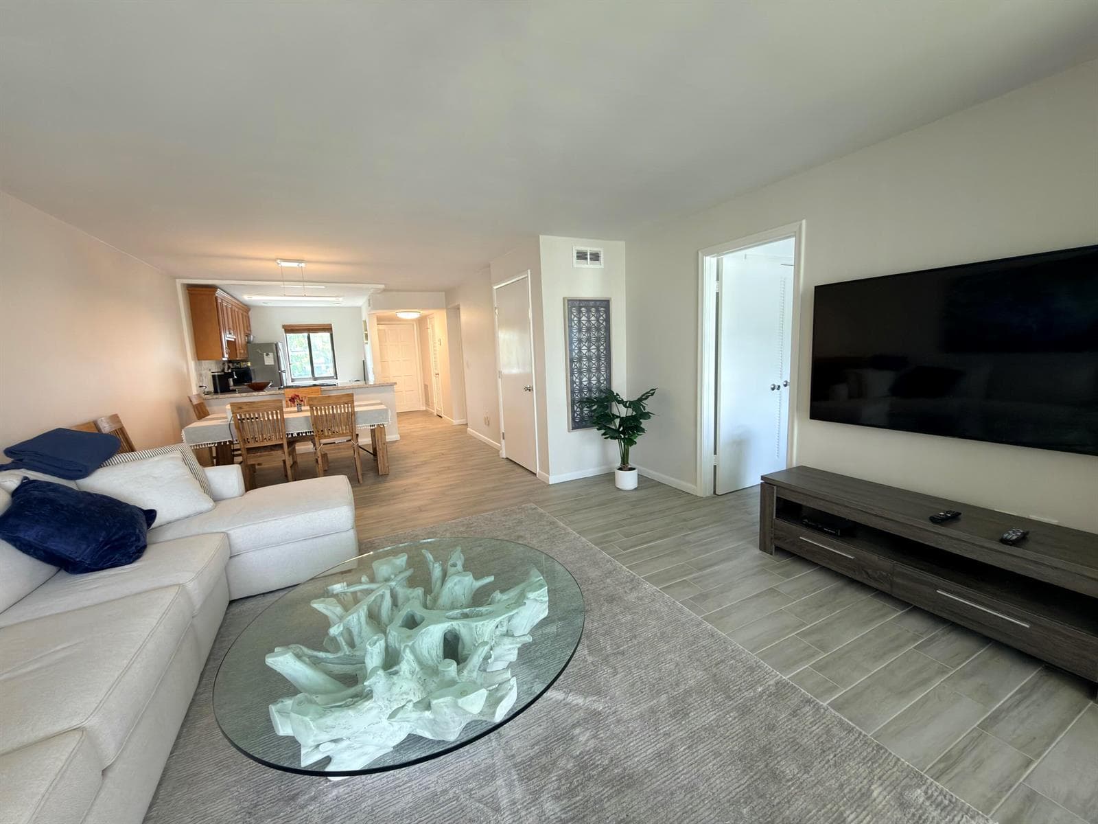 4242 Deste Court # 208, Lake Worth, FL 33467 photo 3