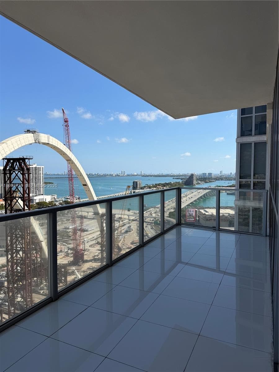 1100 Biscayne Blvd # 2605, Miami, FL 33132