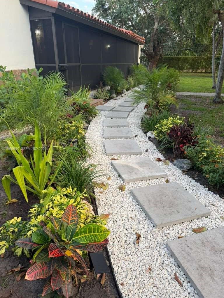11201 NE 10th Ave # 11201, Biscayne Park, FL 33161 photo 4