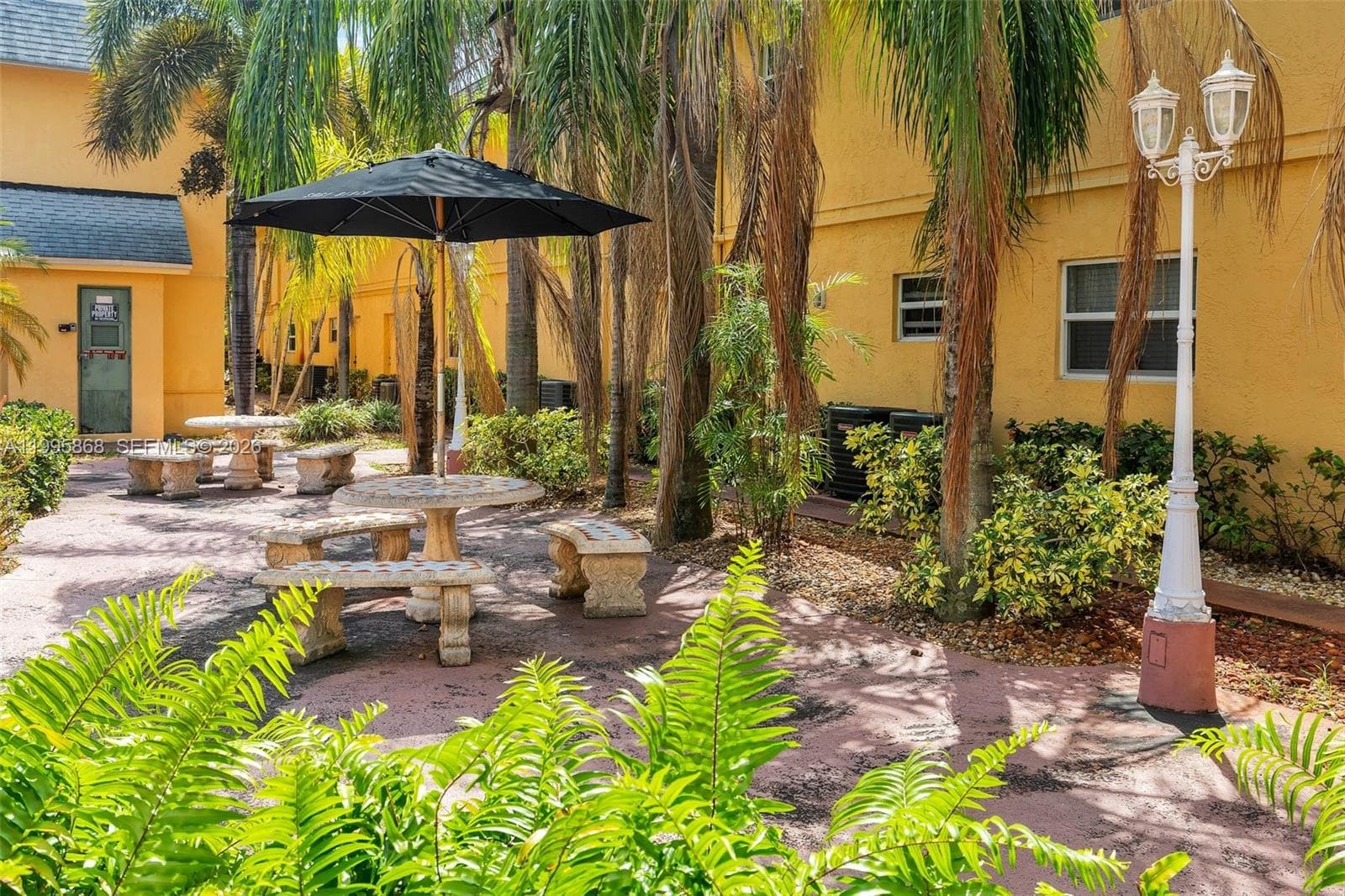 4061 N Dixie Hwy # 29, Oakland Park, FL 33334 photo 2