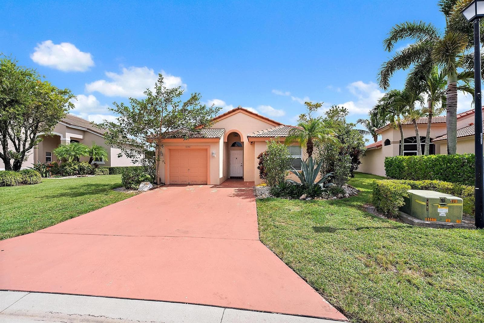 8193 Pelican Harbour Drive, Lake Worth, FL 33467 photo 2