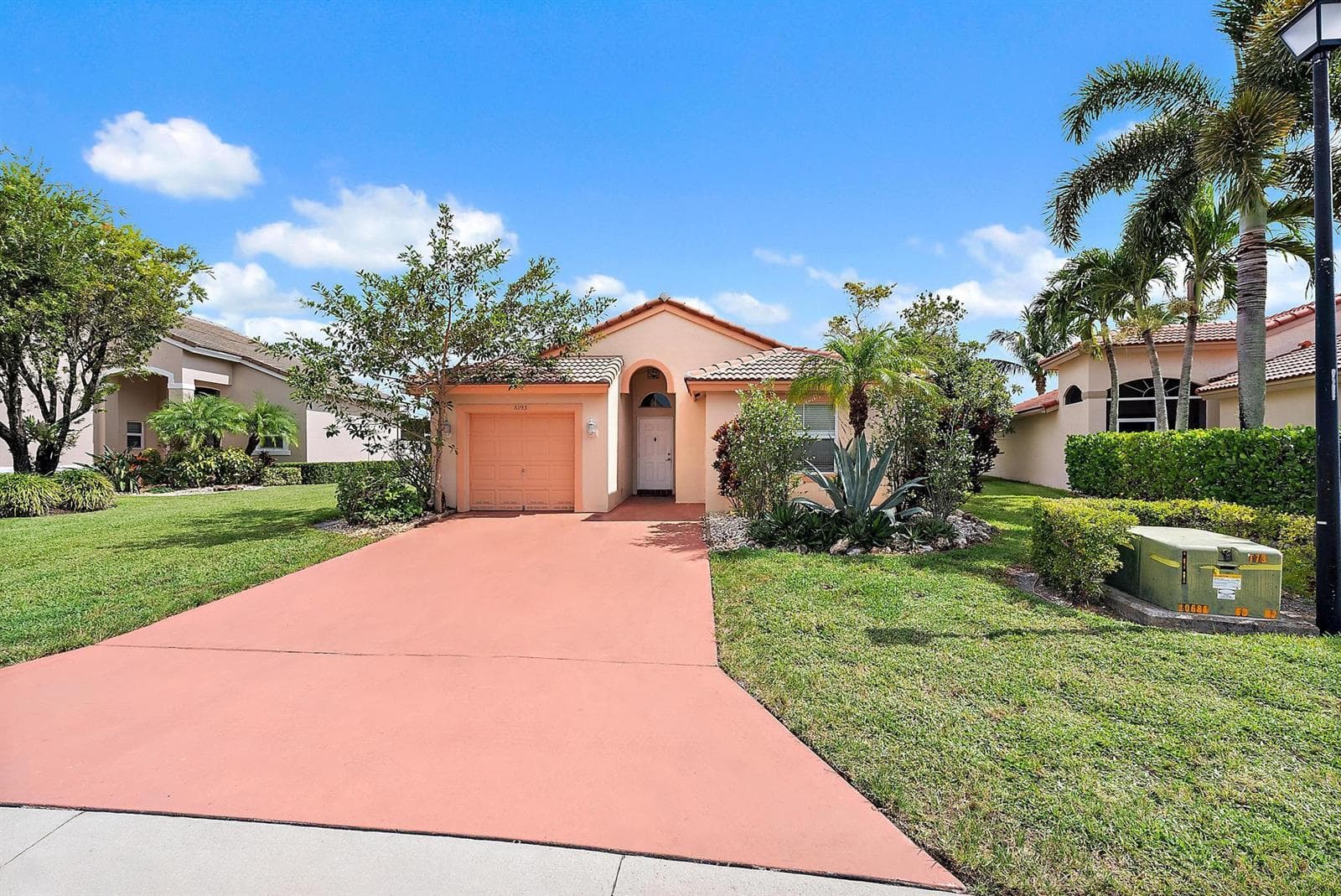8193 Pelican Harbour Drive, Lake Worth, FL 33467 photo 3