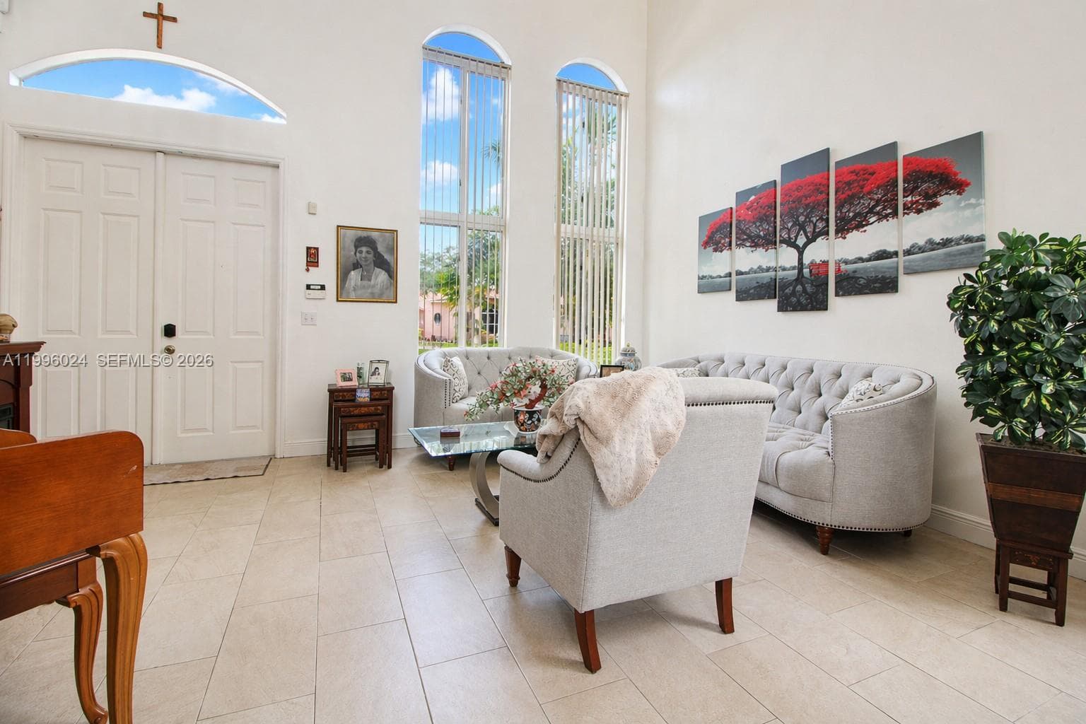 1910 SE 14th Cir, Homestead, FL 33035 photo 4