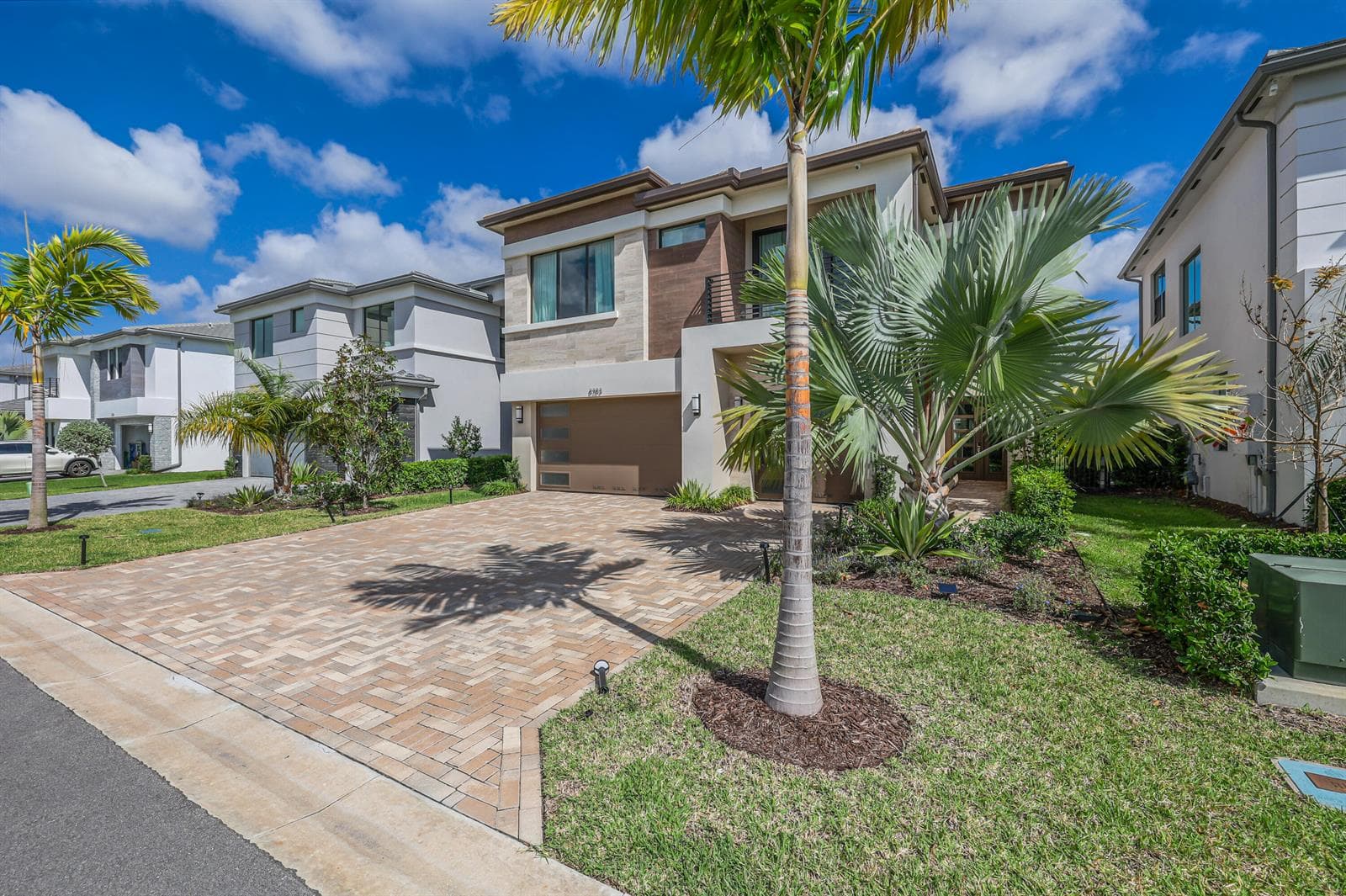8283 Royal County Down Road, Boca Raton, FL 33434 photo 2