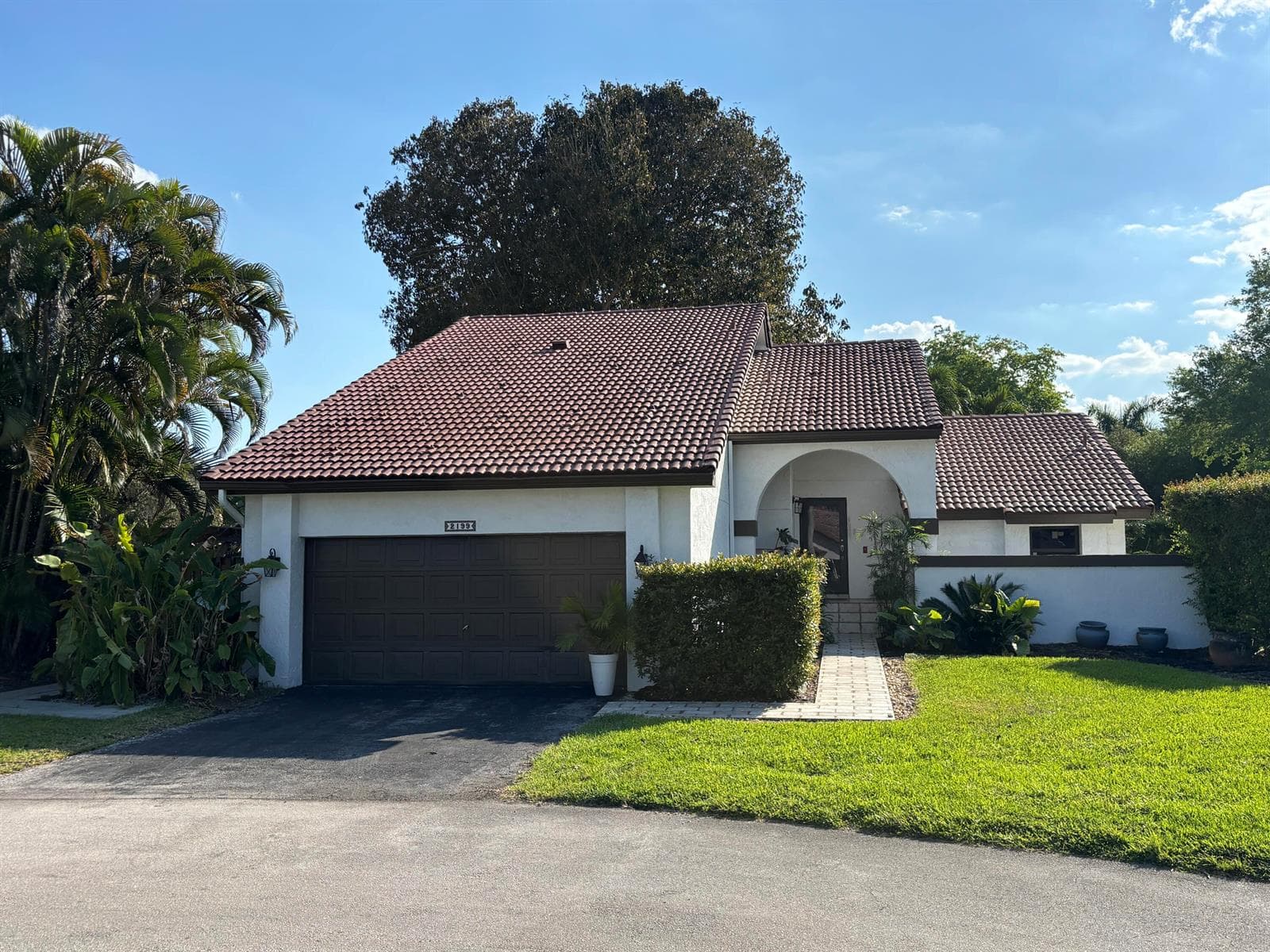 2199 Charleston, Weston, FL 33326 photo 2