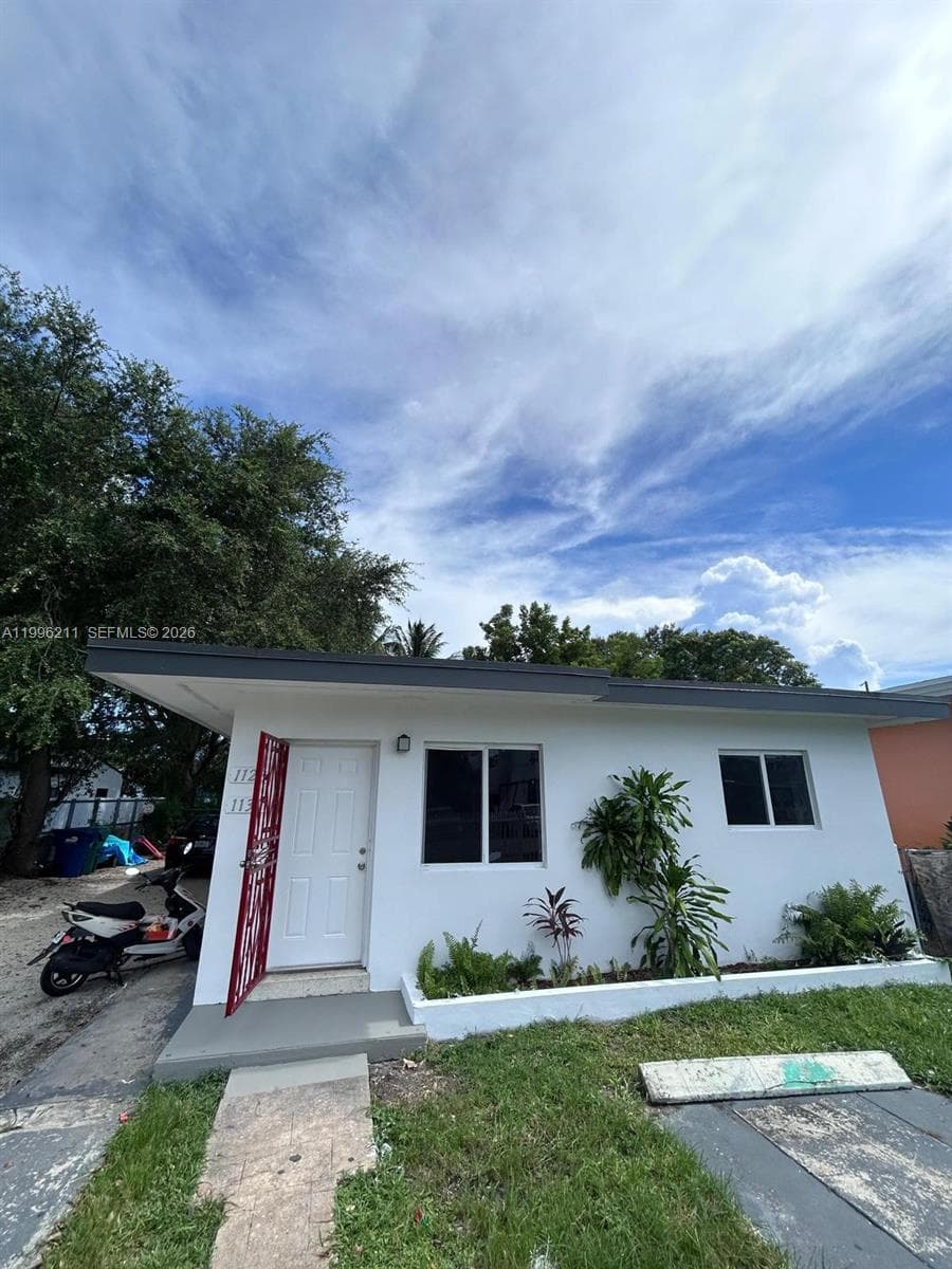 1128 NW 76th St, Miami, FL 33150 photo 5