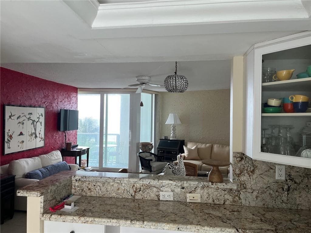 333 NE 21st Avenue # 604, Deerfield Beach, FL 33441 photo 4