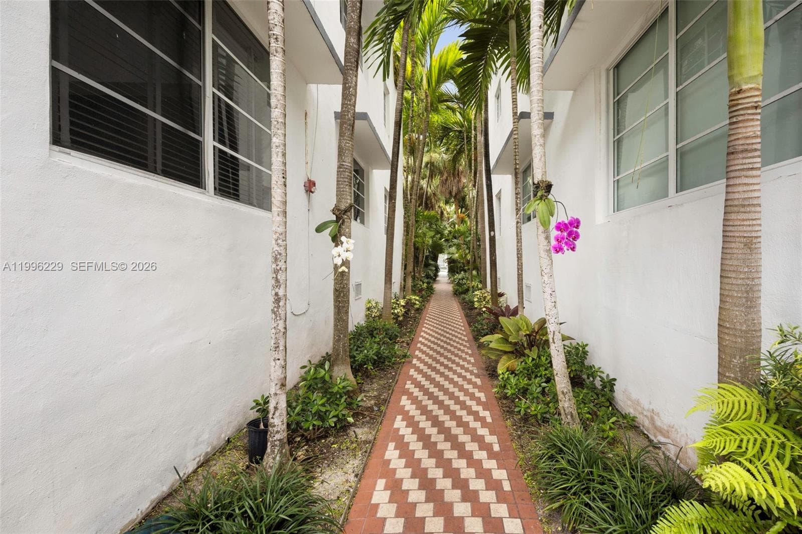 3915 N Meridian Ave # 201, Miami Beach, FL 33140 photo 5