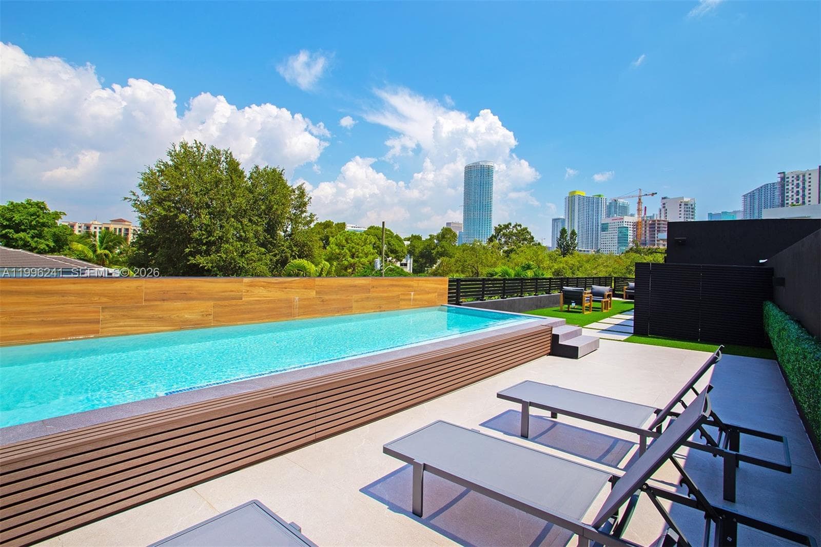 420 SW 15th Rd # 420, Miami, FL 33129 photo 4