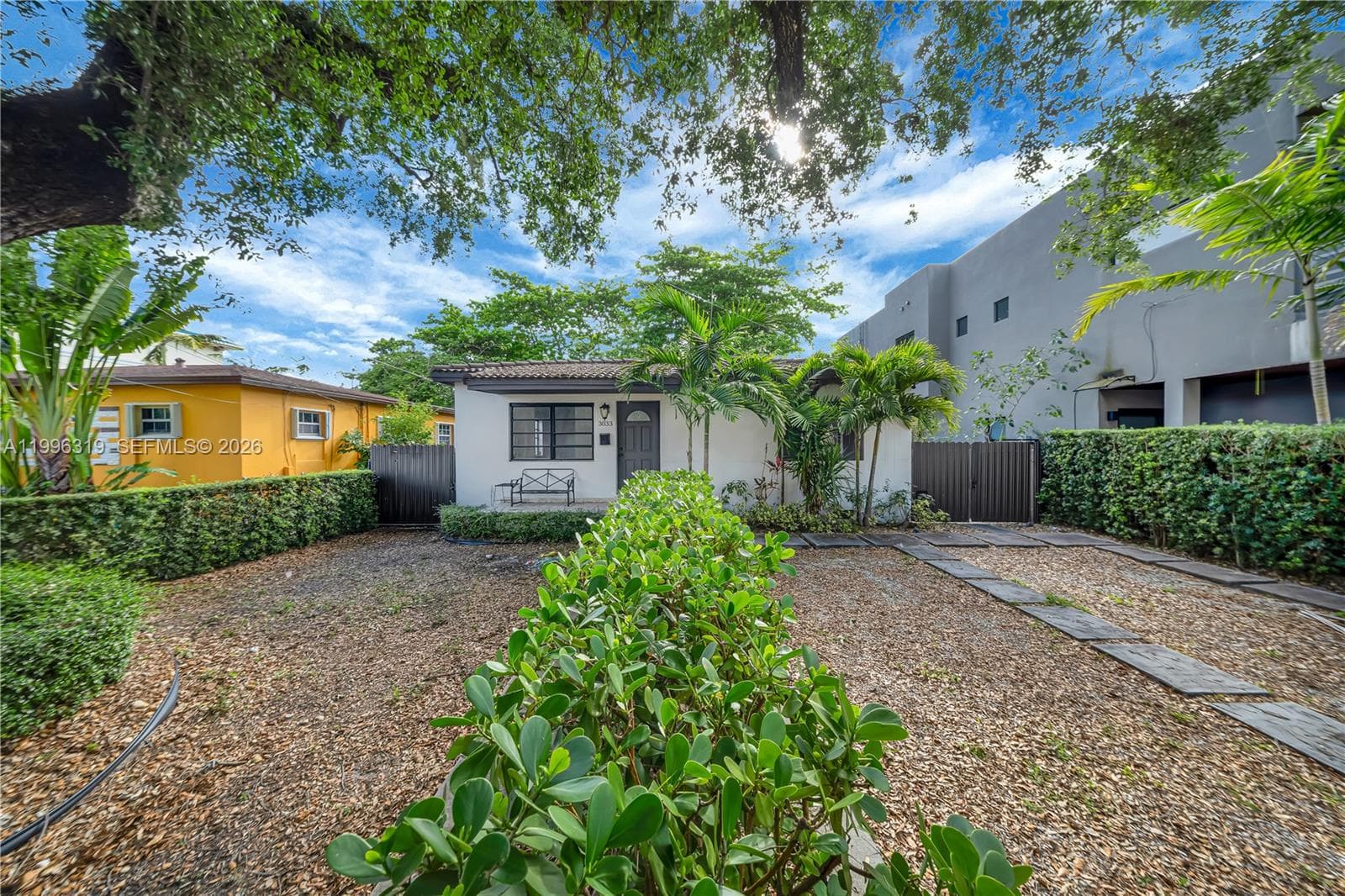 3033 Hibiscus St, Miami, FL 33133 photo 2