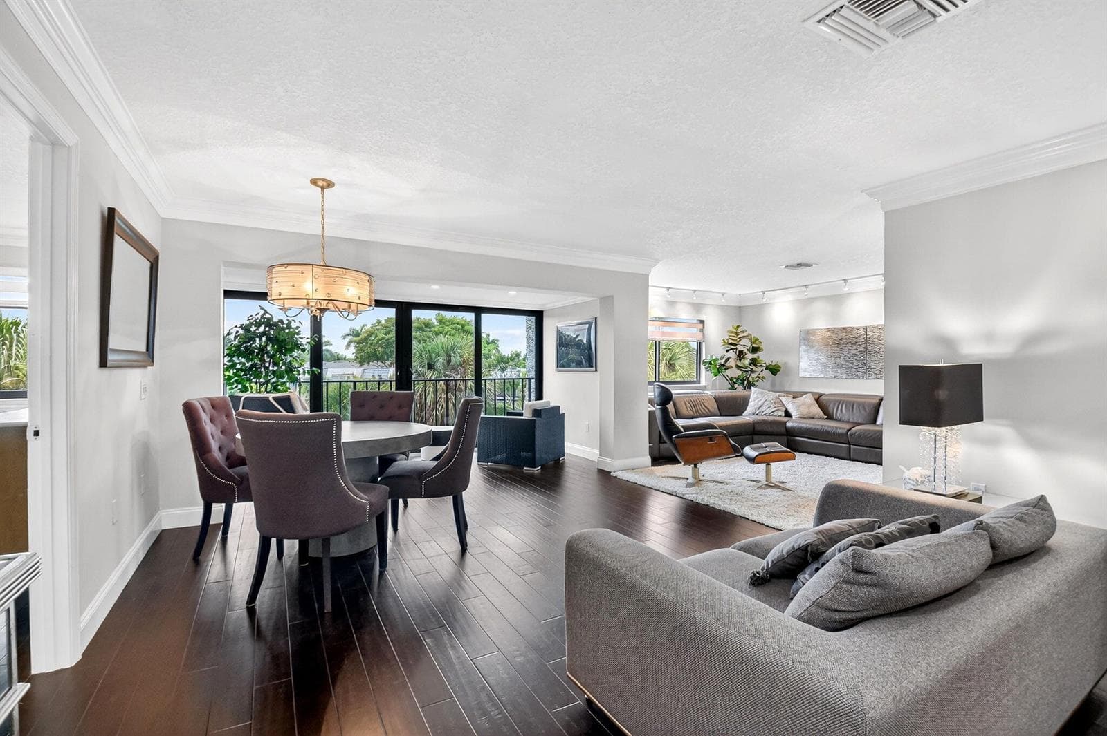 4290 Deste Court # 303, Lake Worth, FL 33467 photo 2