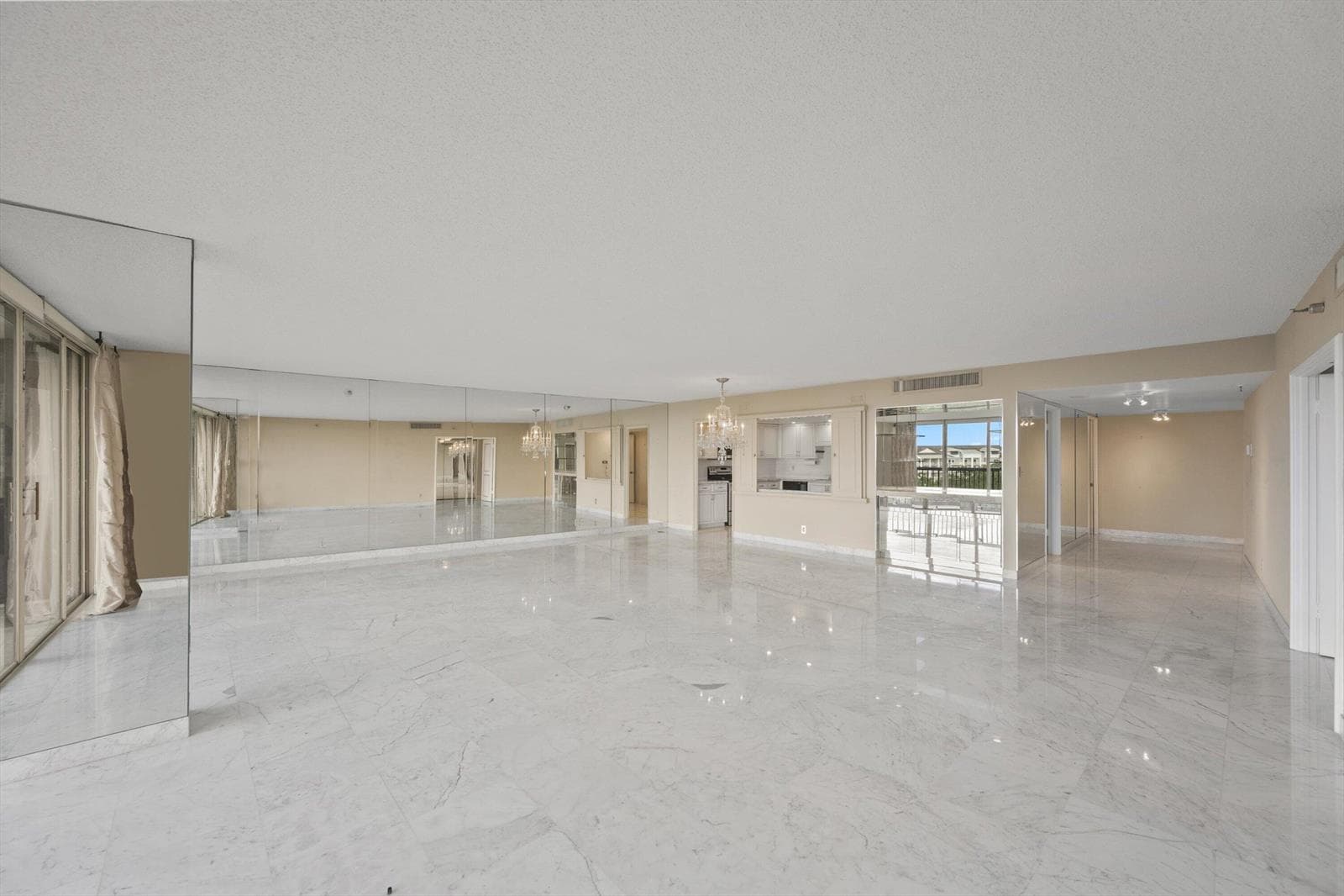 2480 Presidential Way # 704, West Palm Beach, FL 33401 photo 4