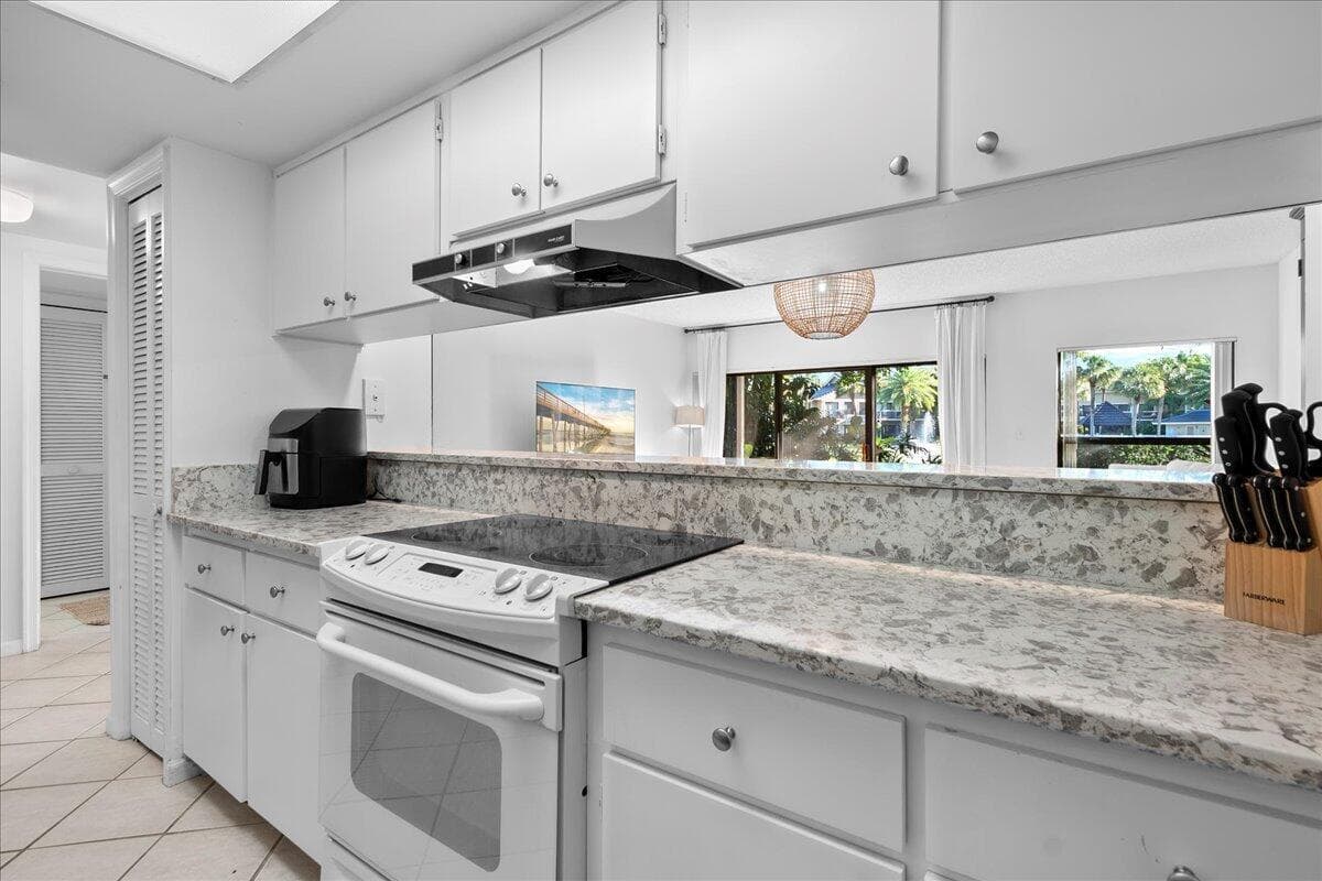 11863 Wimbledon Circle # 446, Wellington, FL 33414 photo 5