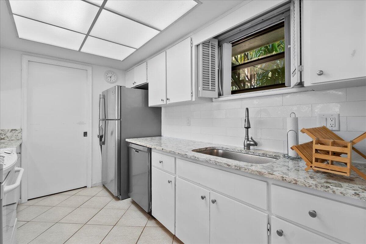 11863 Wimbledon Circle # 446, Wellington, FL 33414 photo 4
