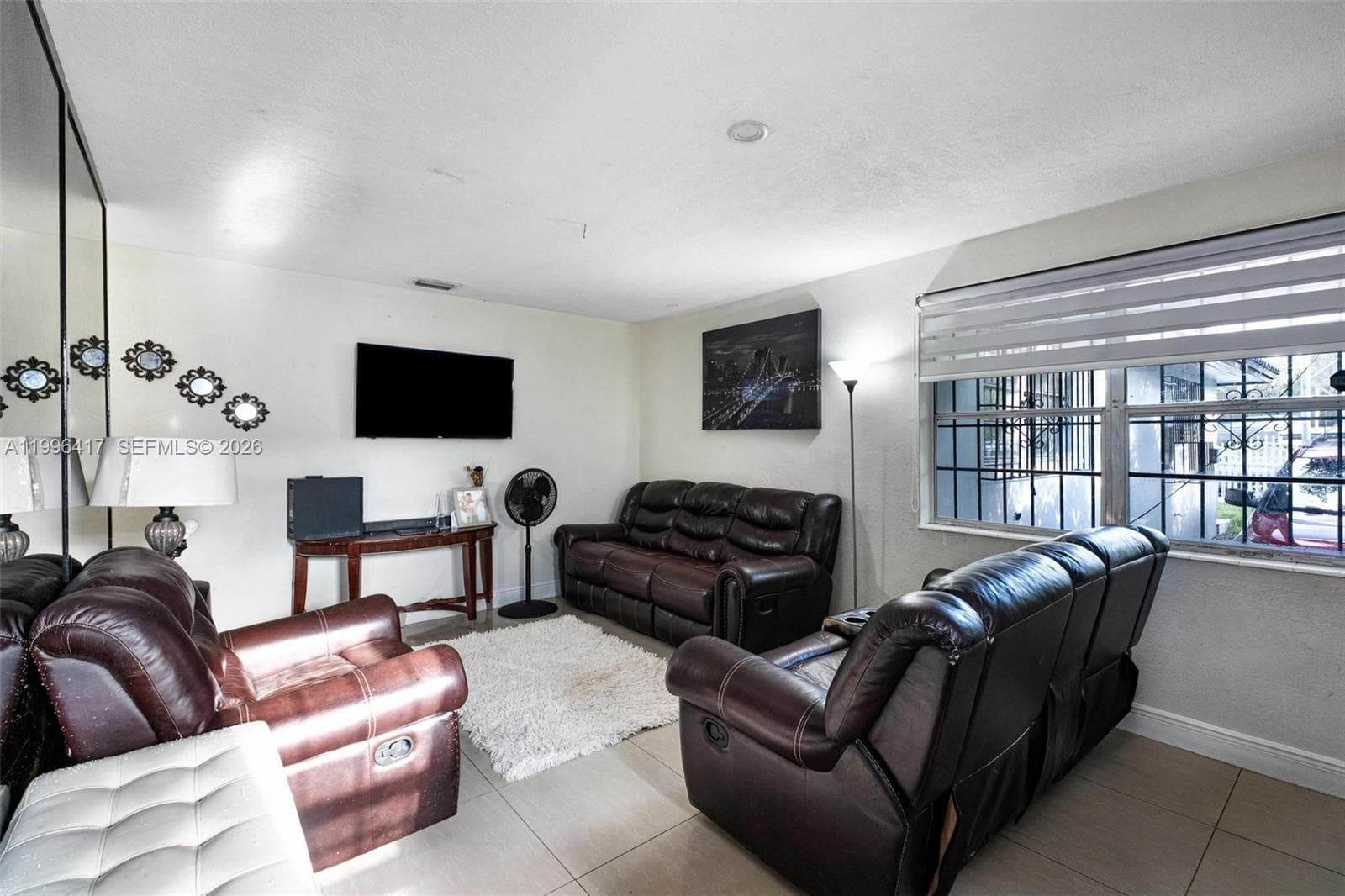 1519 NW 40th St, Miami, FL 33142 photo 3