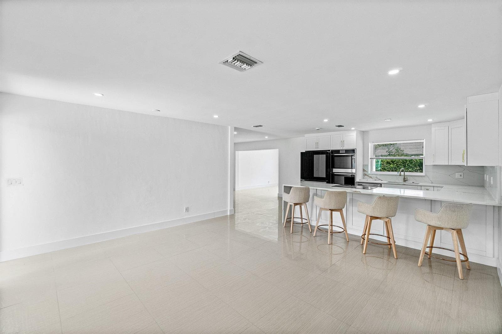 1531 NW 4th Street, Boca Raton, FL 33486 photo 3