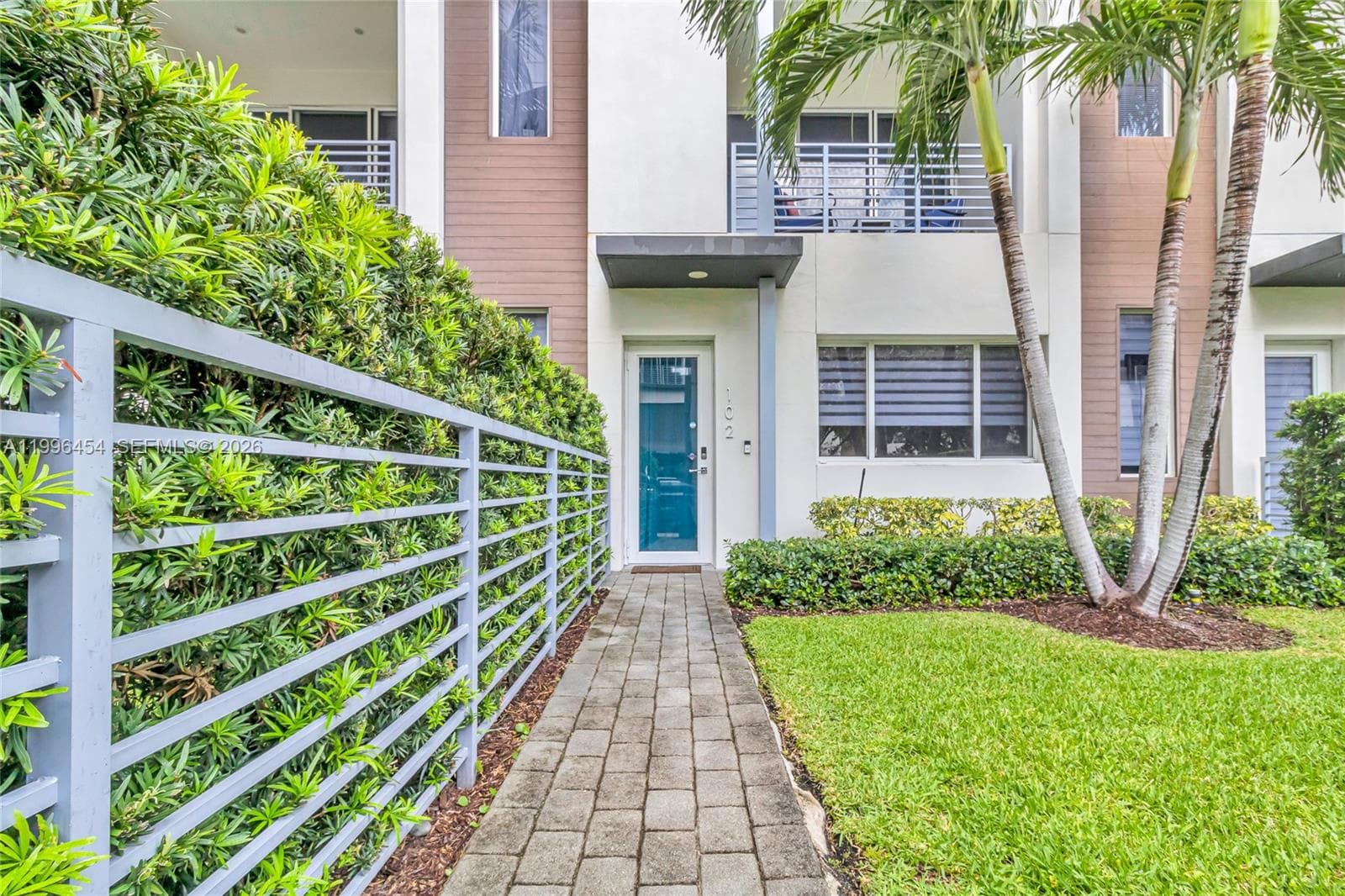 1045 NE 18th Ave # 102, Fort Lauderdale, FL 33304 photo 5